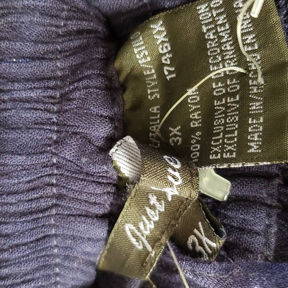 Navy Floral Skirt - Picture 8 of 8